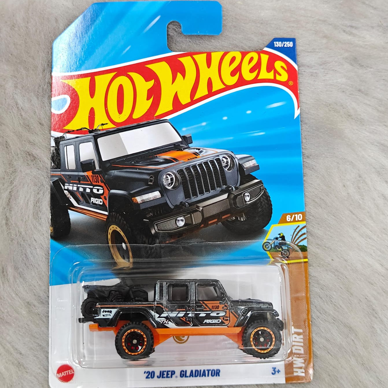 Hot Wheels Imported.2025 F case Super Treasure Hunt '20 Jeep Gladiator with Protector - No COD Available on this Product