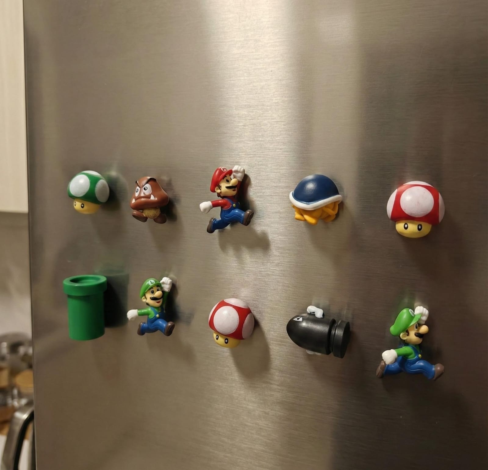 Mini Super Mario Set of 10 Magnets