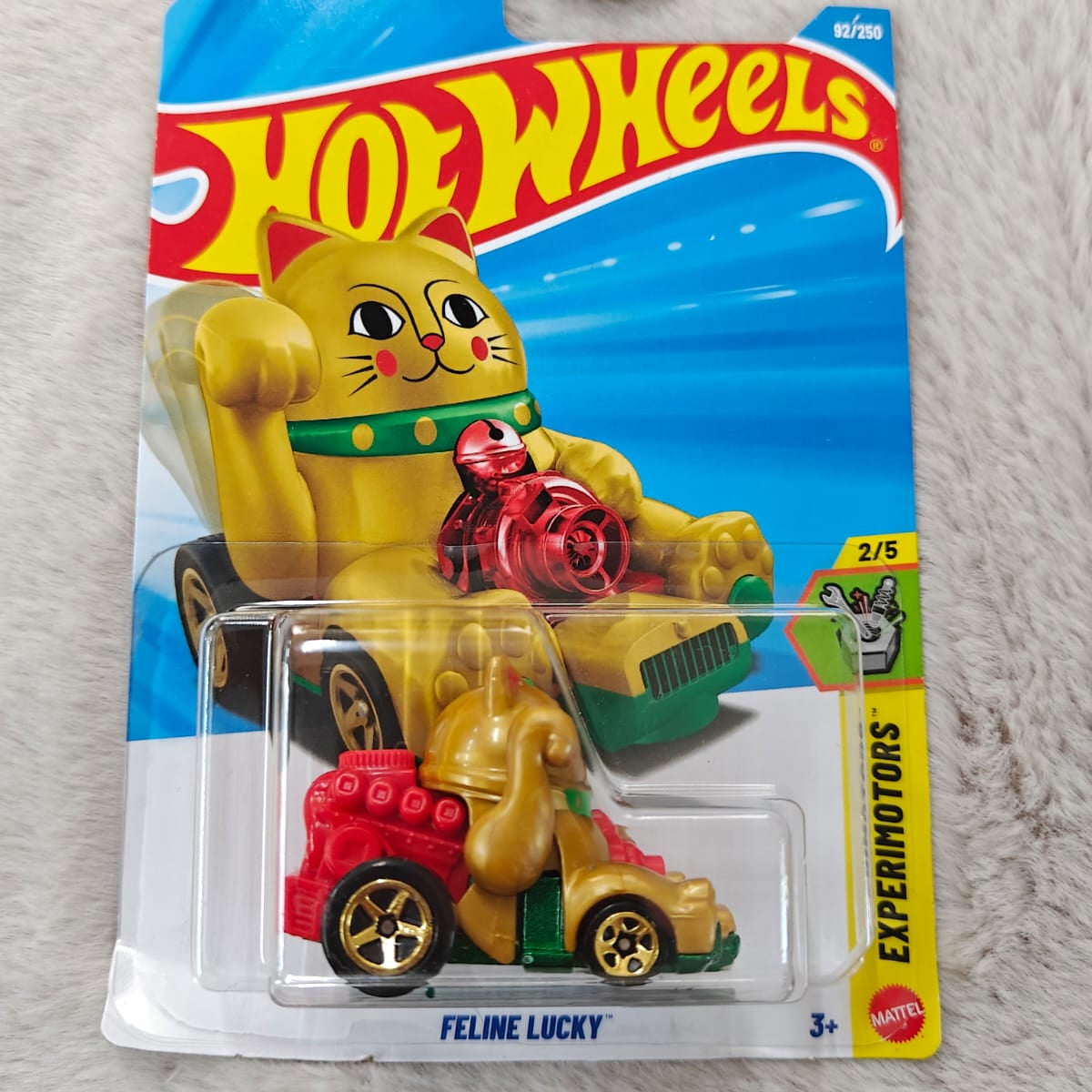 Hot Wheels 2026 Imported D Case Vehicle Collection - Feline Lucky