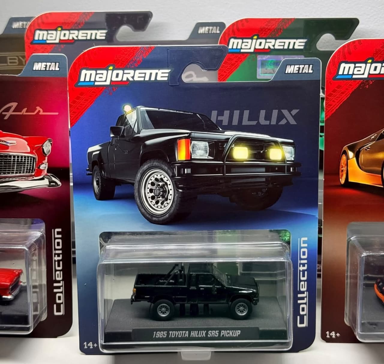 Majorette Wave 3 Premium Car Model - 1985 TOYOTA Hilux SR5 Pick UP