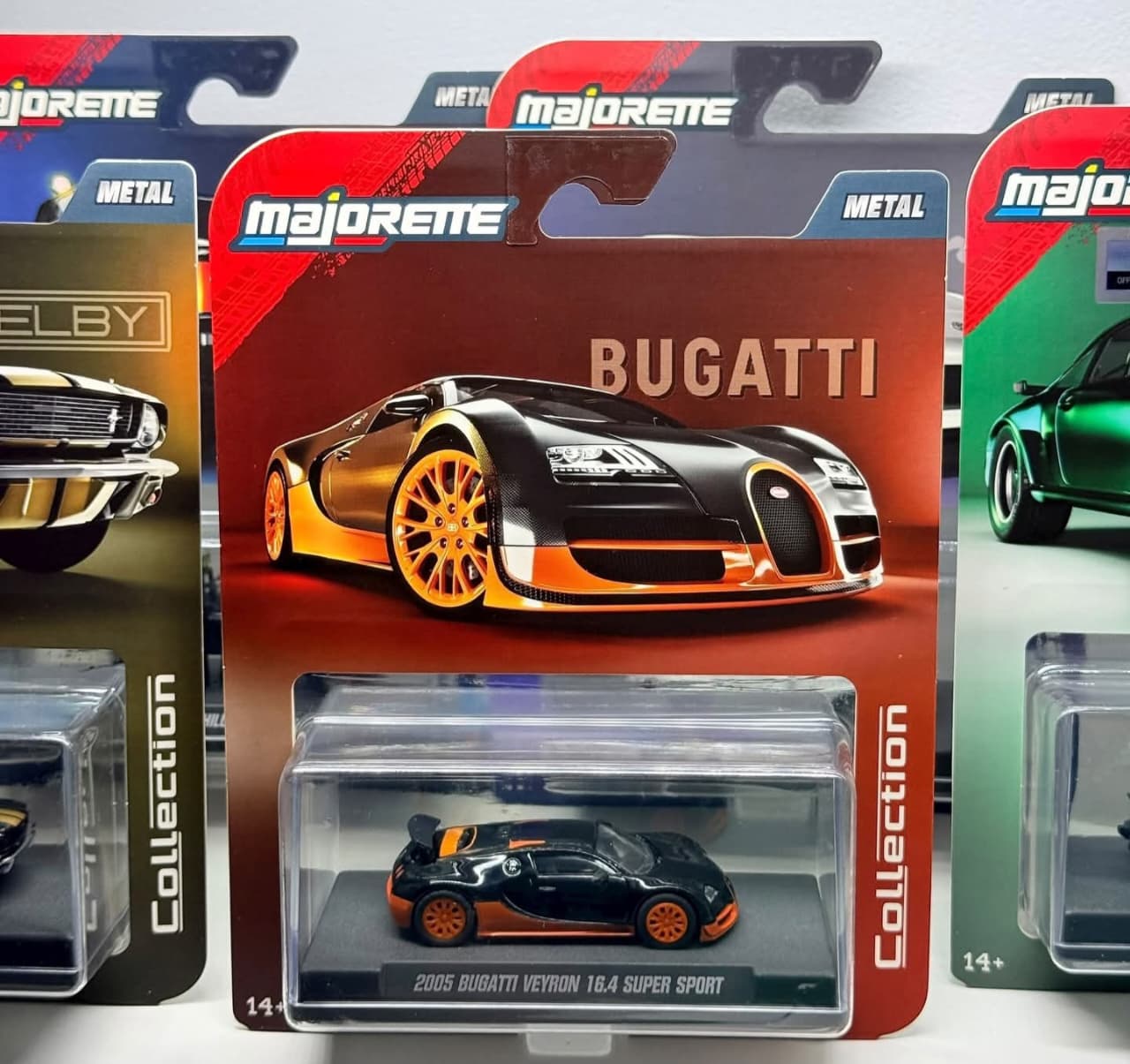 Majorette Wave 3 Premium Car Model - 2005 BUGATTI VEYRON 16.4 SUPER SPORT