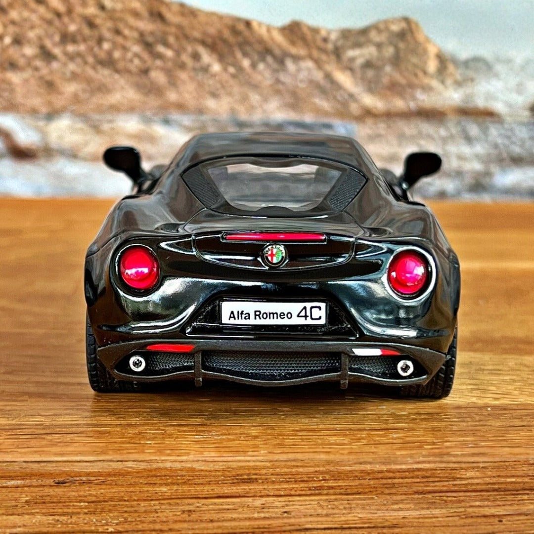 Kinsmart Metal Scale 1 : 32 Diecast Scale Model with Openable Doors and Pull Back Action- 2013 Alfa Romeo 4C