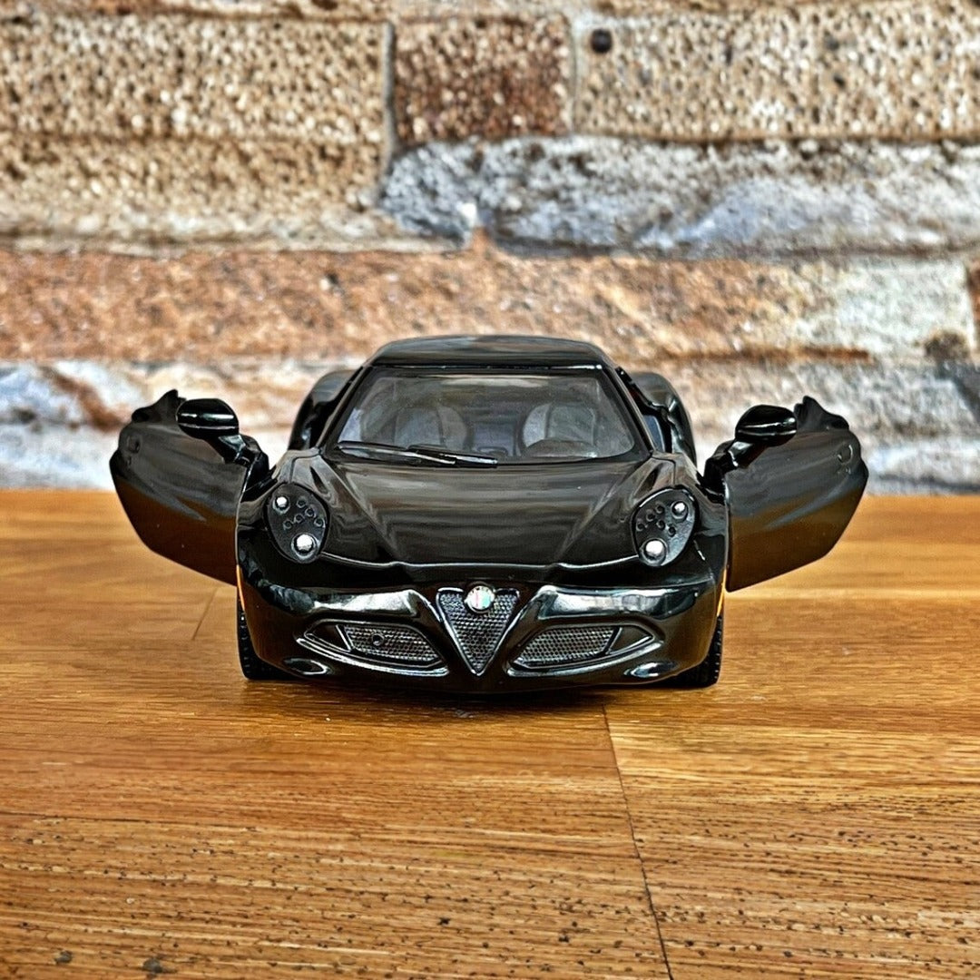 Kinsmart Metal Scale 1 : 32 Diecast Scale Model with Openable Doors and Pull Back Action- 2013 Alfa Romeo 4C
