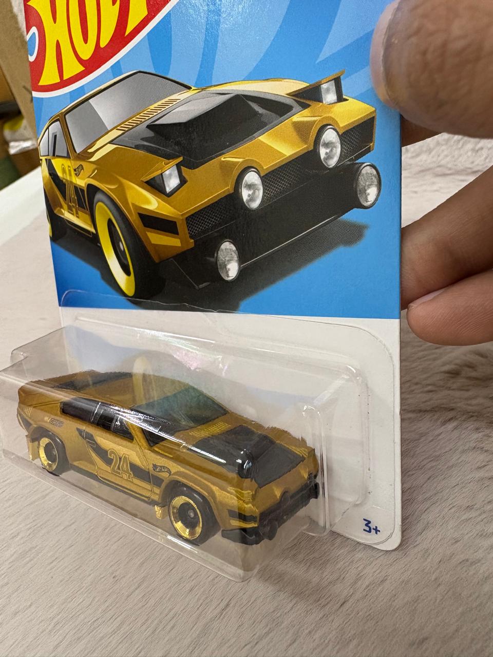 Buy Hot Wheels Scale 1:64 Diecast Model Cars - Dimachinni Veloce - The Peppy Store