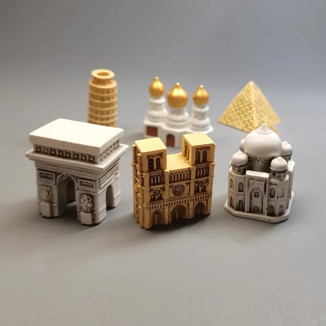 Monuments Mini Figures Set of 7