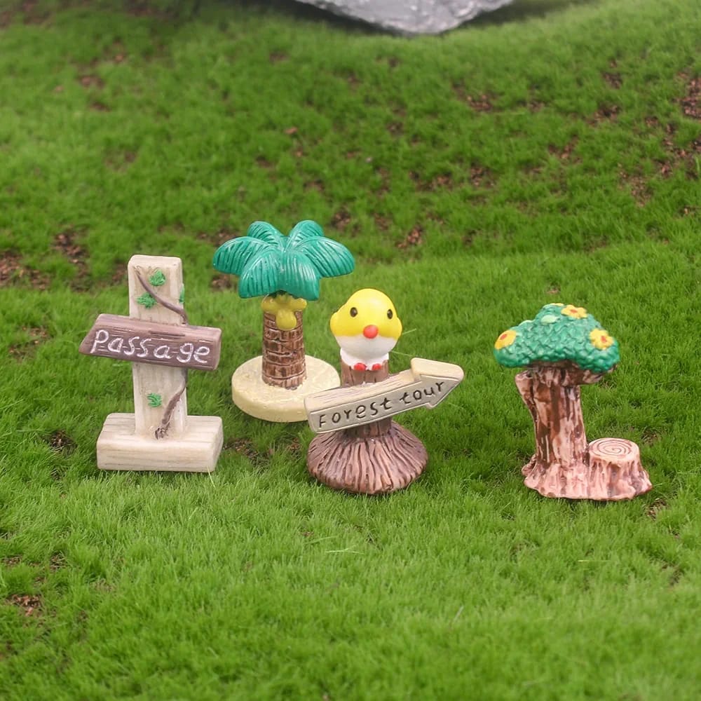 Garden Decor Figures (Set of 4)