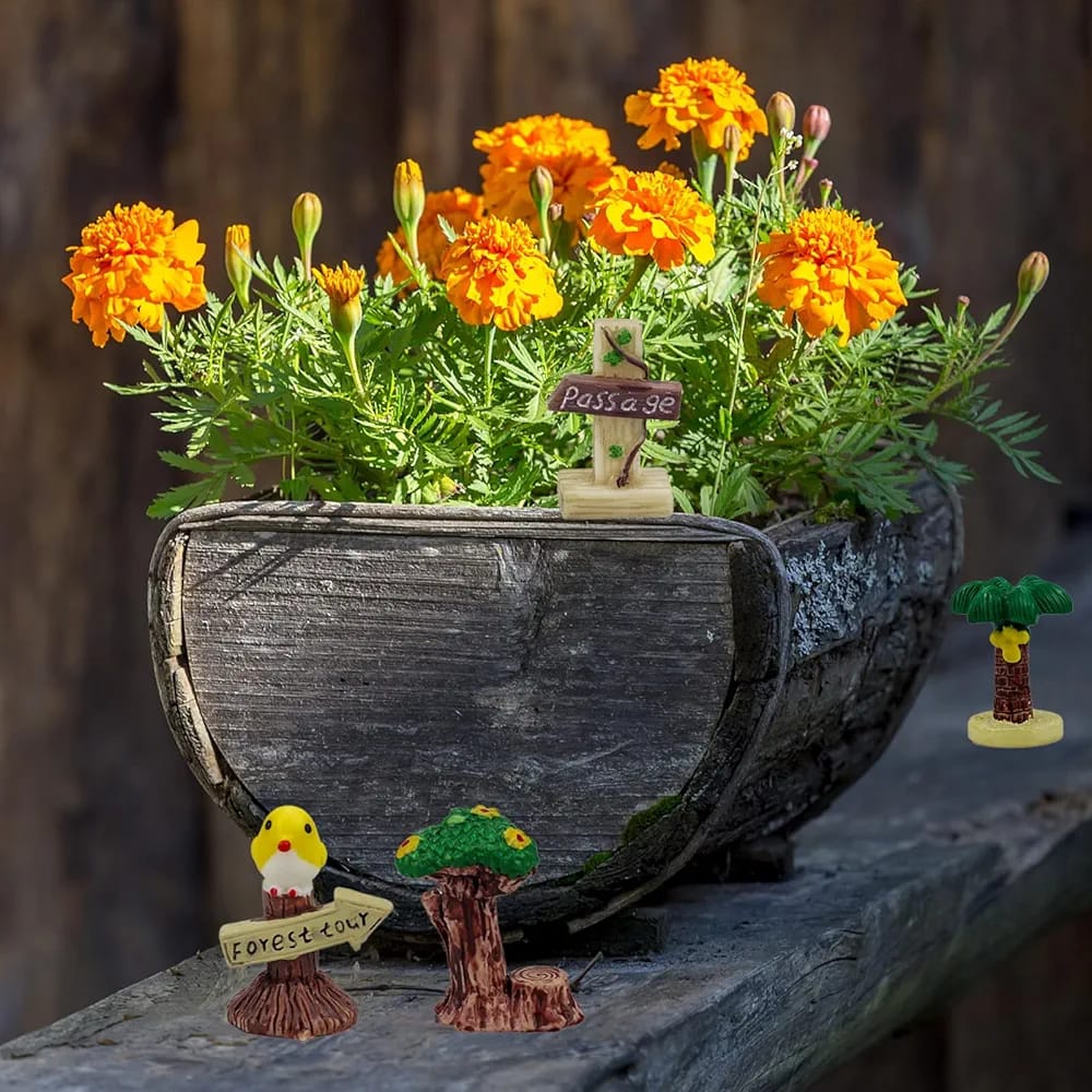 Garden Decor Figures (Set of 4)