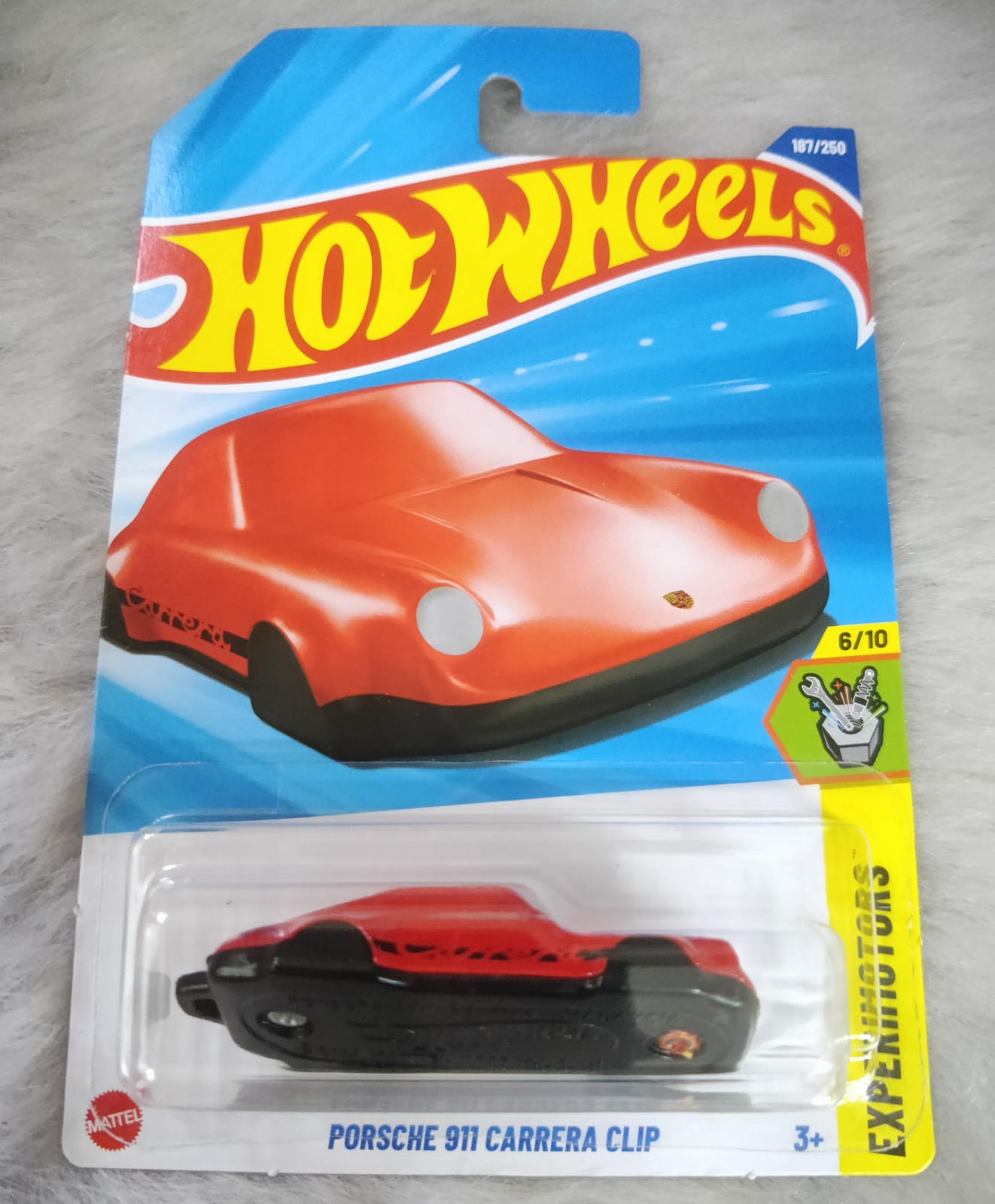 Hot Wheels Imported Porsche 911 Carrera Clip- J and K case 2025