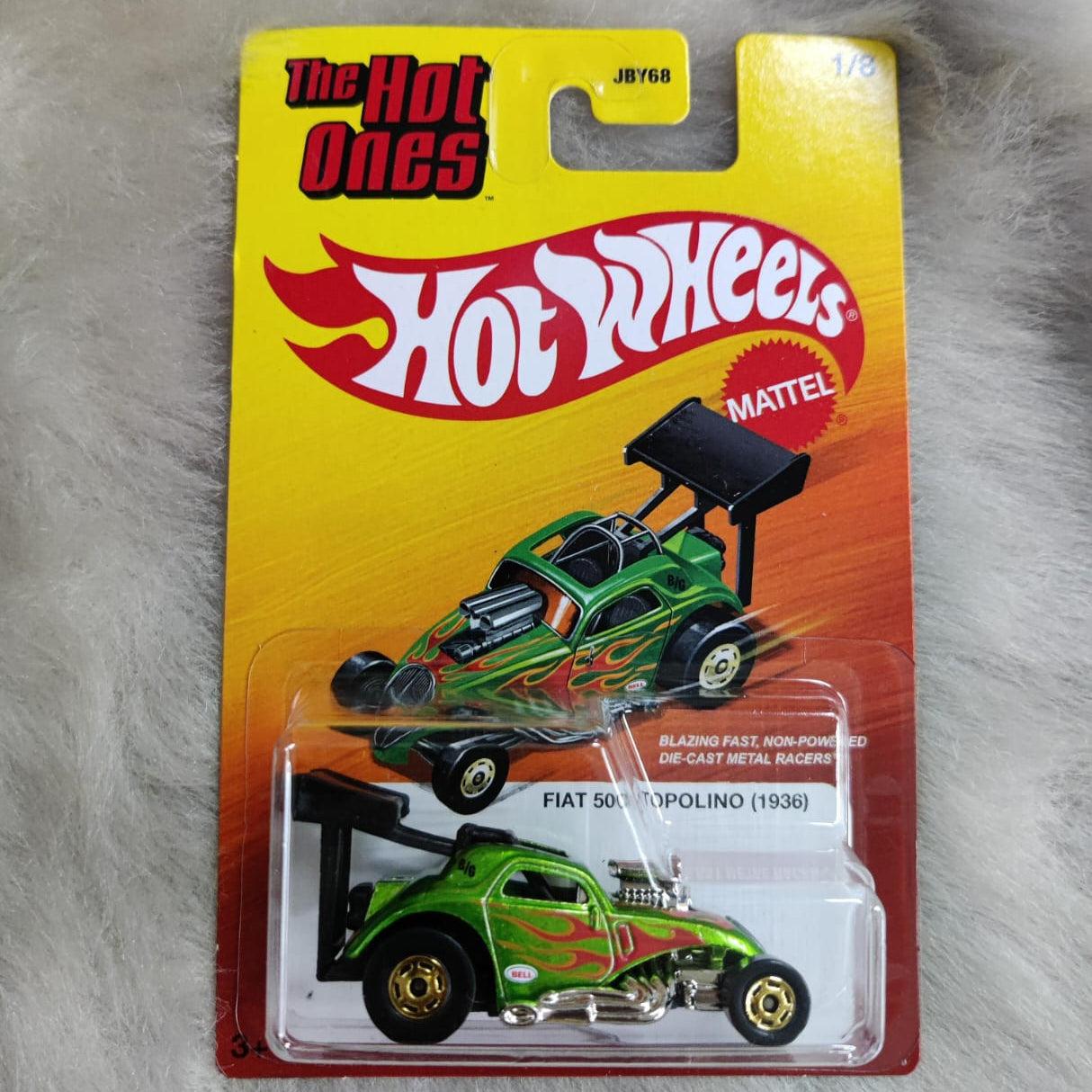 Hot Wheels The Hot Ones - Scale 1:64 2025 Blazing Fast Die-Cast Metal Racers  - Fiat 500 Topolina (1936)
