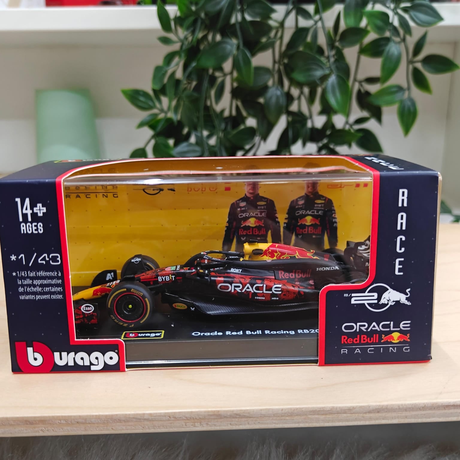 Bburago - 1/43 Scale Model - Oracle RedBull Racing RB20 2024 #1 Max Verstappen Formula 1 Diecast Car Model