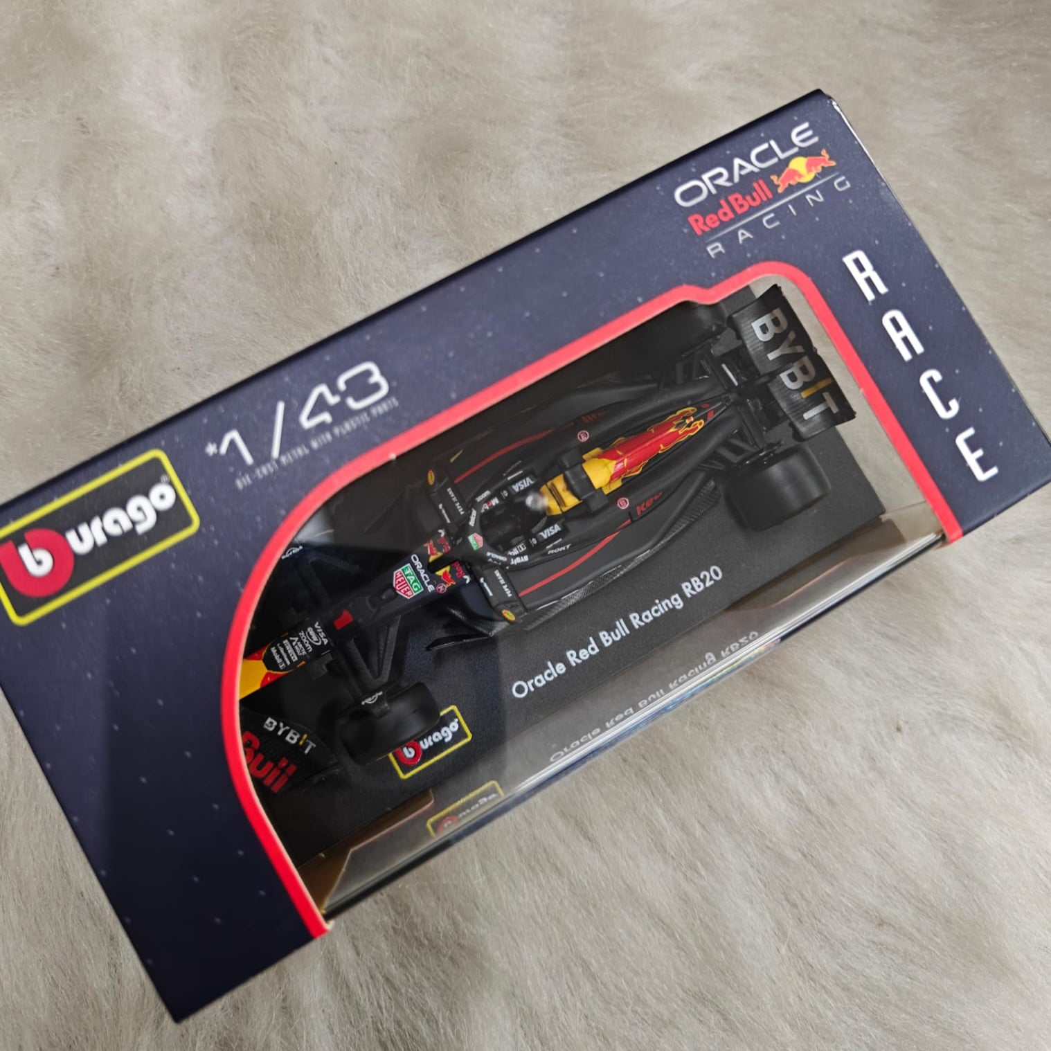 Bburago - 1/43 Scale Model - Oracle RedBull Racing RB20 2024 #1 Max Verstappen Formula 1 Diecast Car Model