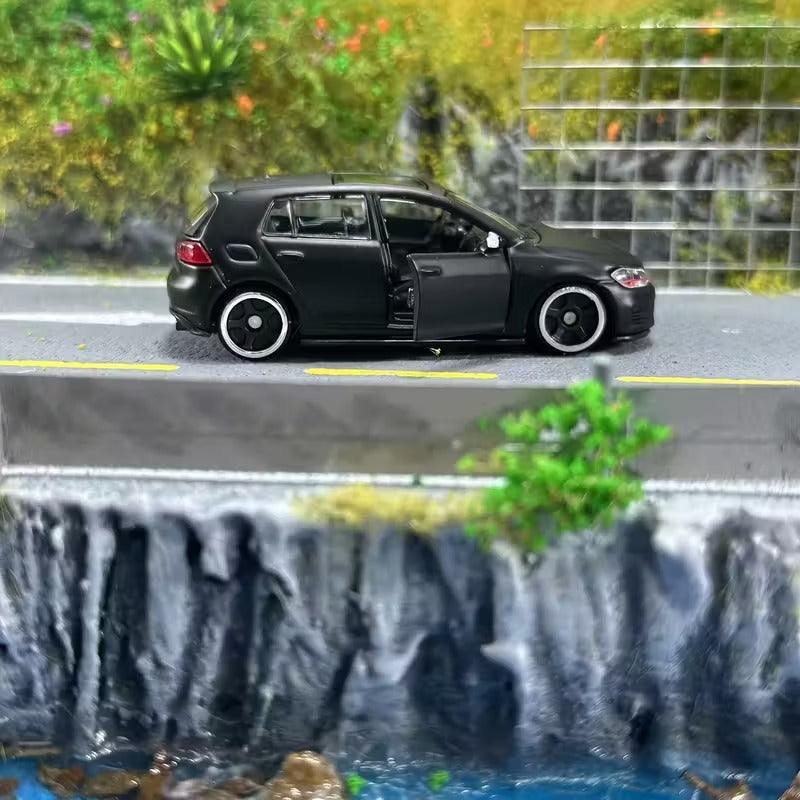 Official Bburago Volkswagen Golf GTI  (2017) - 1 : 64 Diecast Scale Model