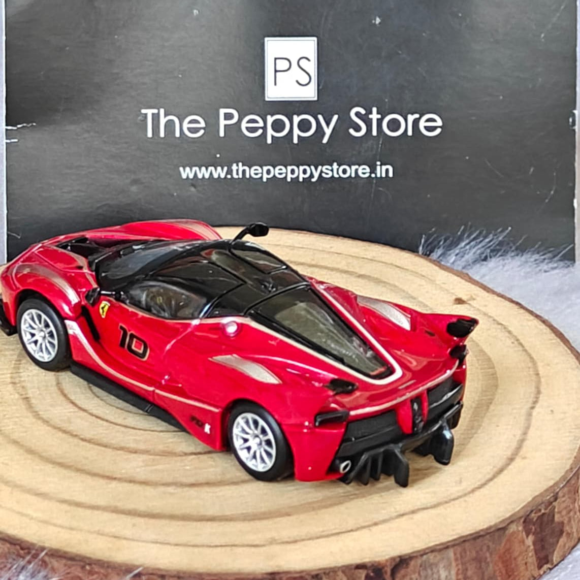 Official Bburago Fxx K - 1 : 64 Diecast Scale Model