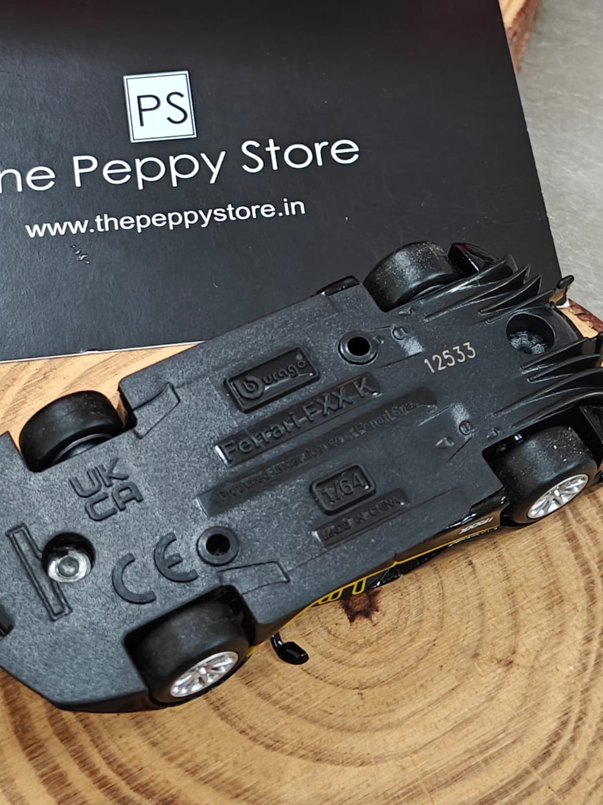 Official Bburago Fxx K - 1 : 64 Diecast Scale Model