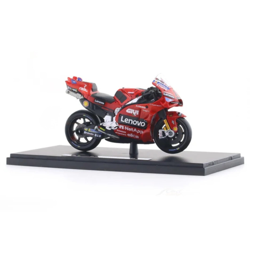 Maisto - 1 : 18 Diecast Scale Model - Official Licensed Product - Desmosedici GP 2024 - Ducati Lenovo Team #1 Francesco  Bagnaia 2024 World Team Champion
