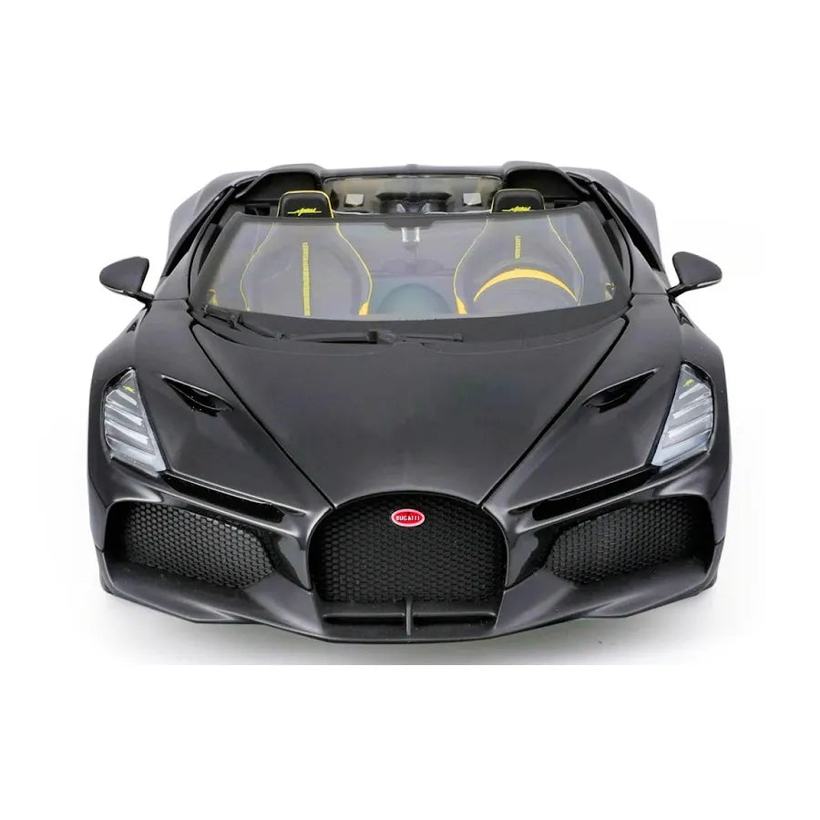 Bburago - 1 : 18 Diecast Scale Model -  Official Licensed Product - Bugatti Mistral