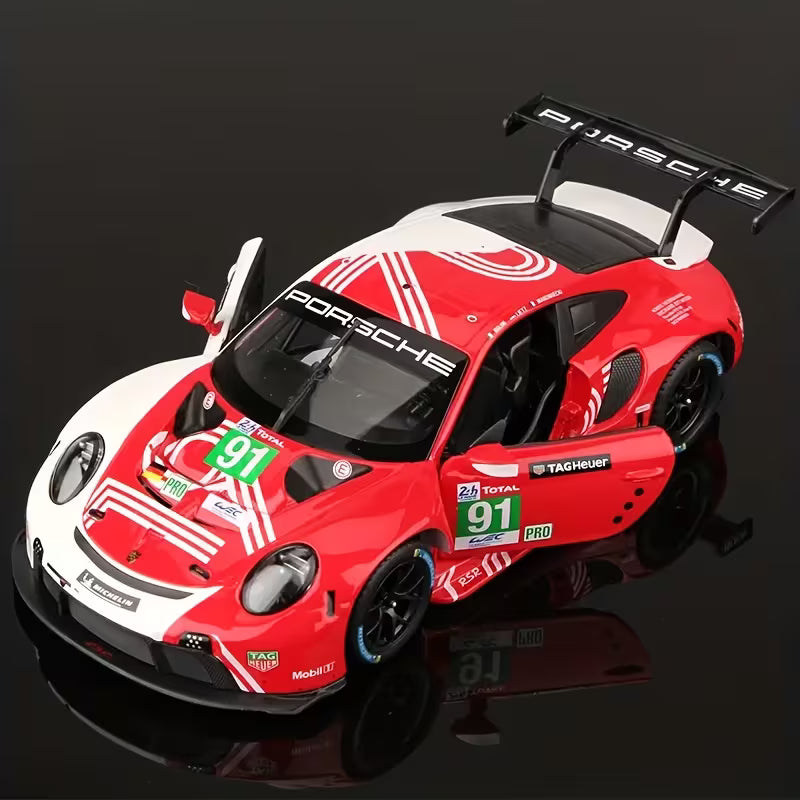 Bburago - 1 : 24 Diecast Scale Model - Official Licensed Product - Race Edition - Porsche 911 RSR