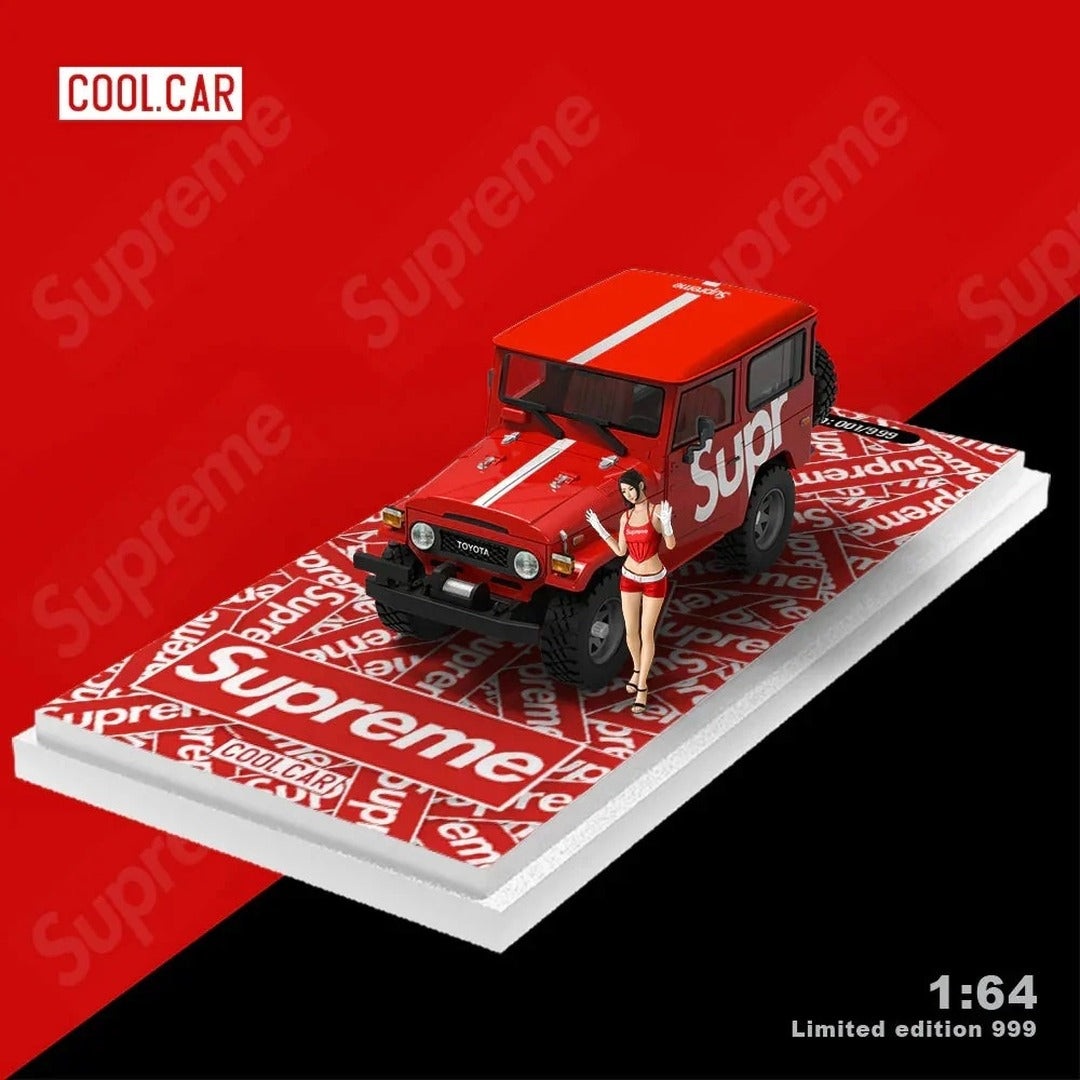 COOL CAR Toyota FJ40 Land Cruiser Supreme Edition Red front three-quarter view with figure