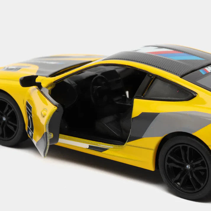 Kinsmart Metal Scale 1 : 38 Diecast Scale Model with Openable Doors and Pull Back Action - BMW M8 Competion Coupe Livery Edition