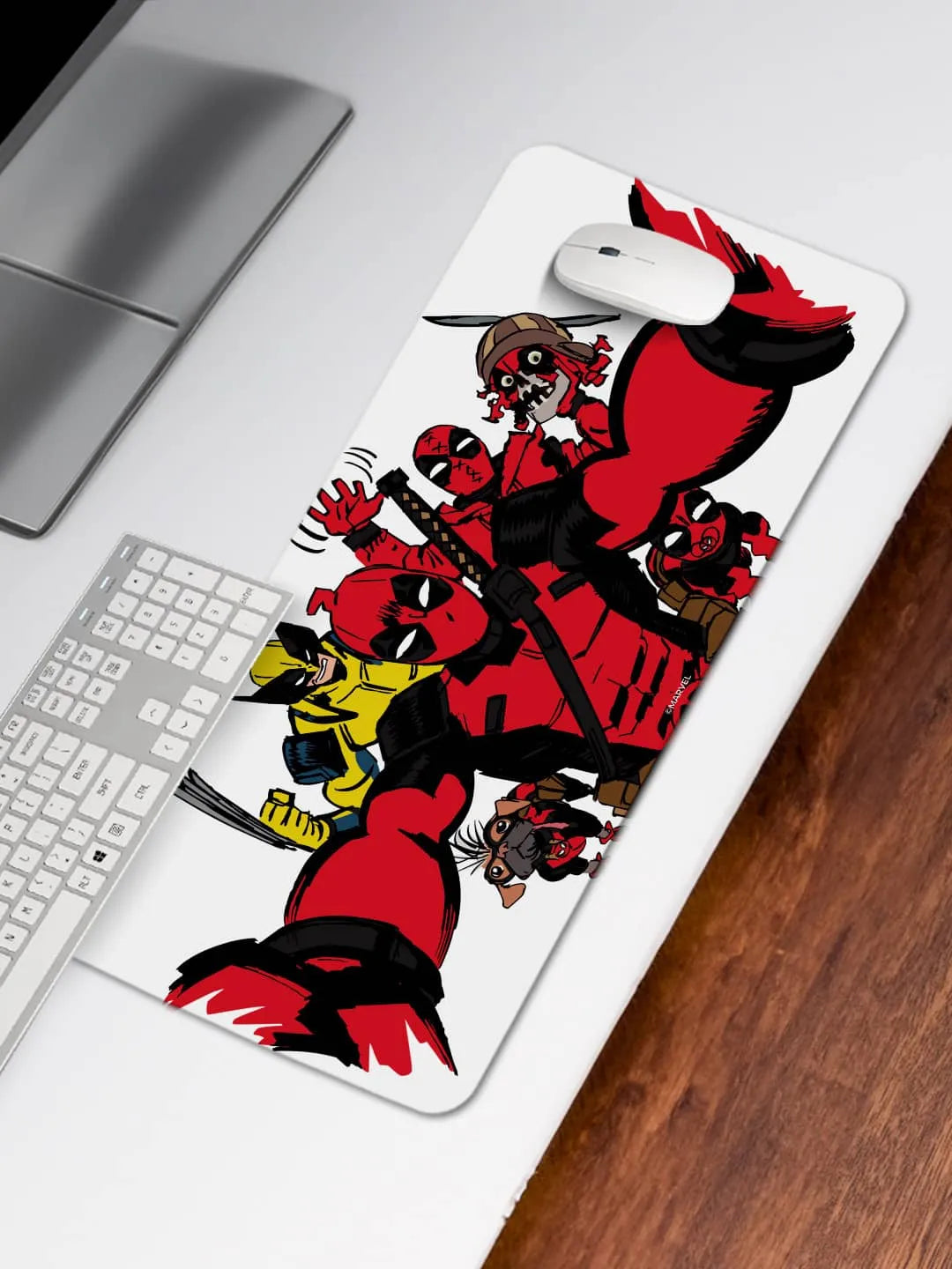 Deadpool Selfie Desk Mat - Neoprene - Medium