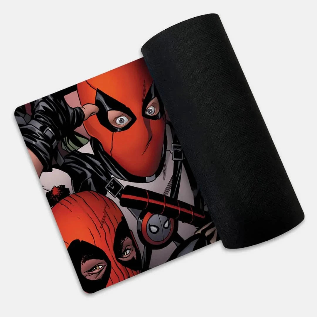 Deadpool Verse Desk Mat - Neoprene - Medium