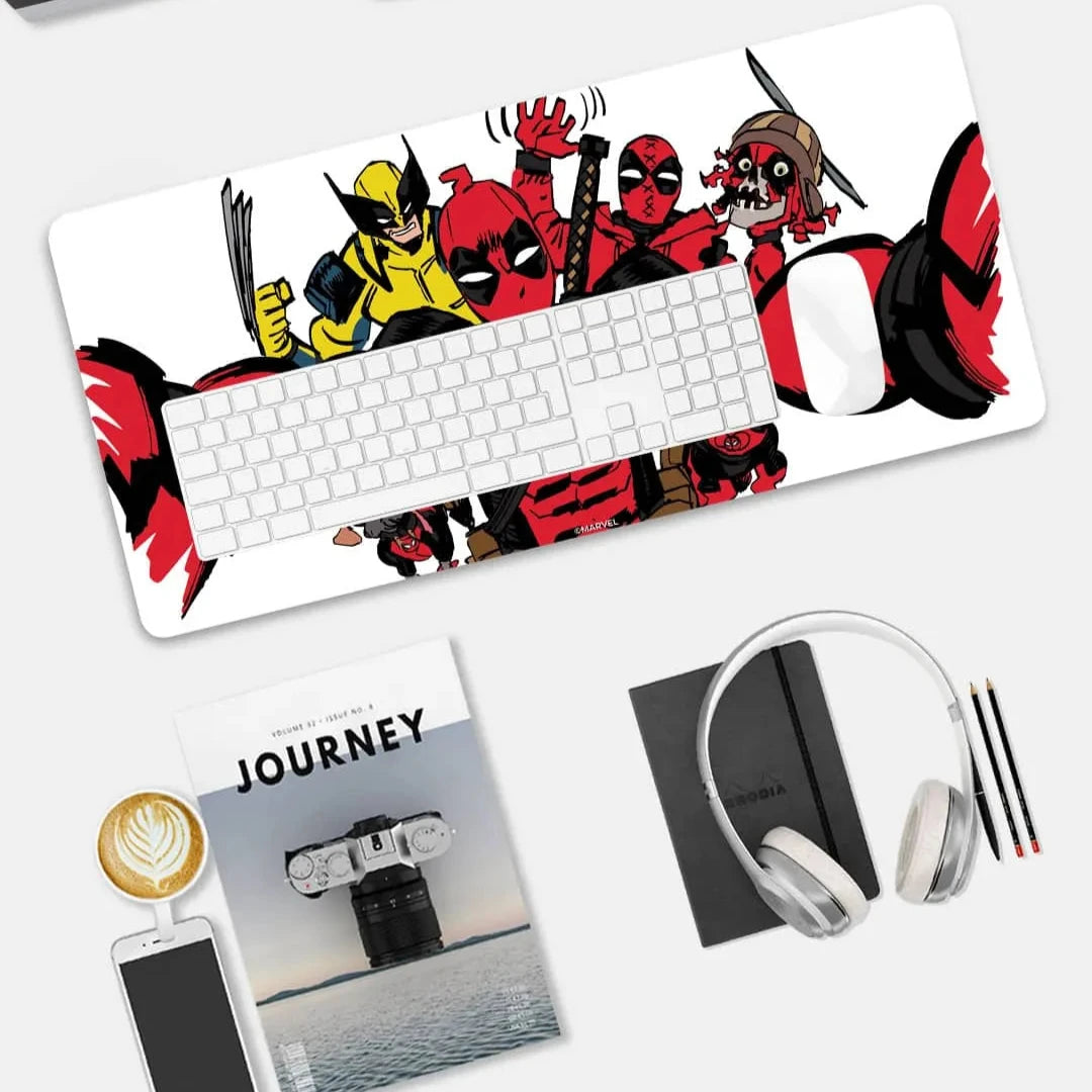 Deadpool Selfie Desk Mat - Neoprene - Medium