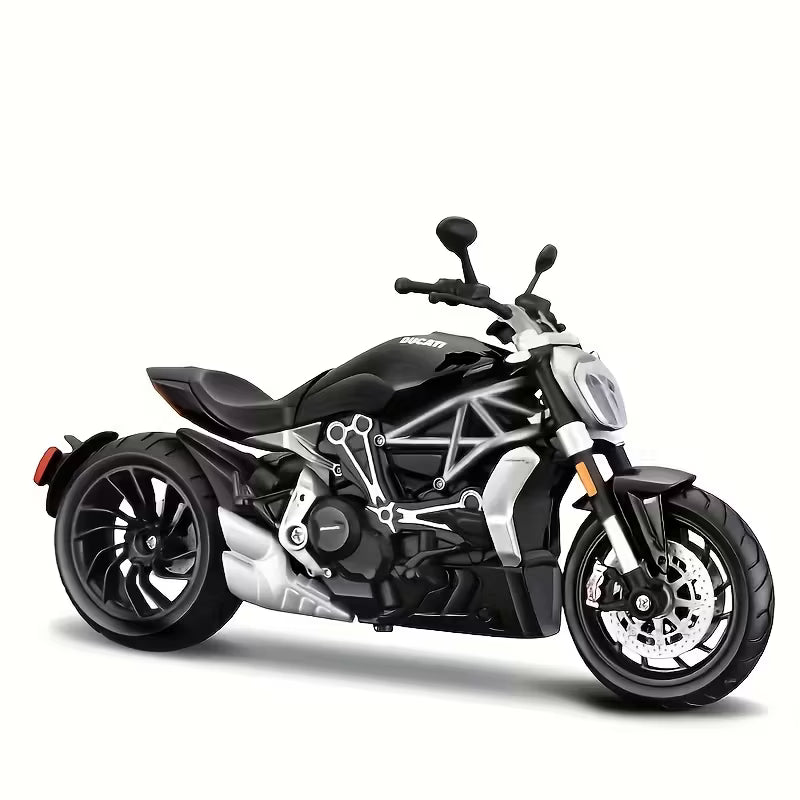 Maisto - 1 : 12 Diecast Scale Model - Official Licensed Product - Ducati X Diavel S