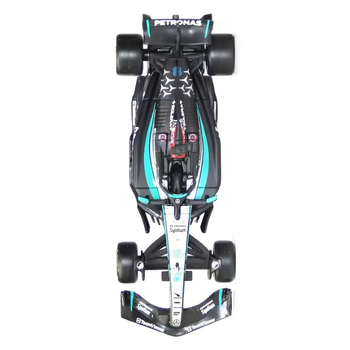 Bburago - 1/43 Diecast Scale Model - 2024 Mercedes-AMG Petronas F1 W15  #63 George Russell