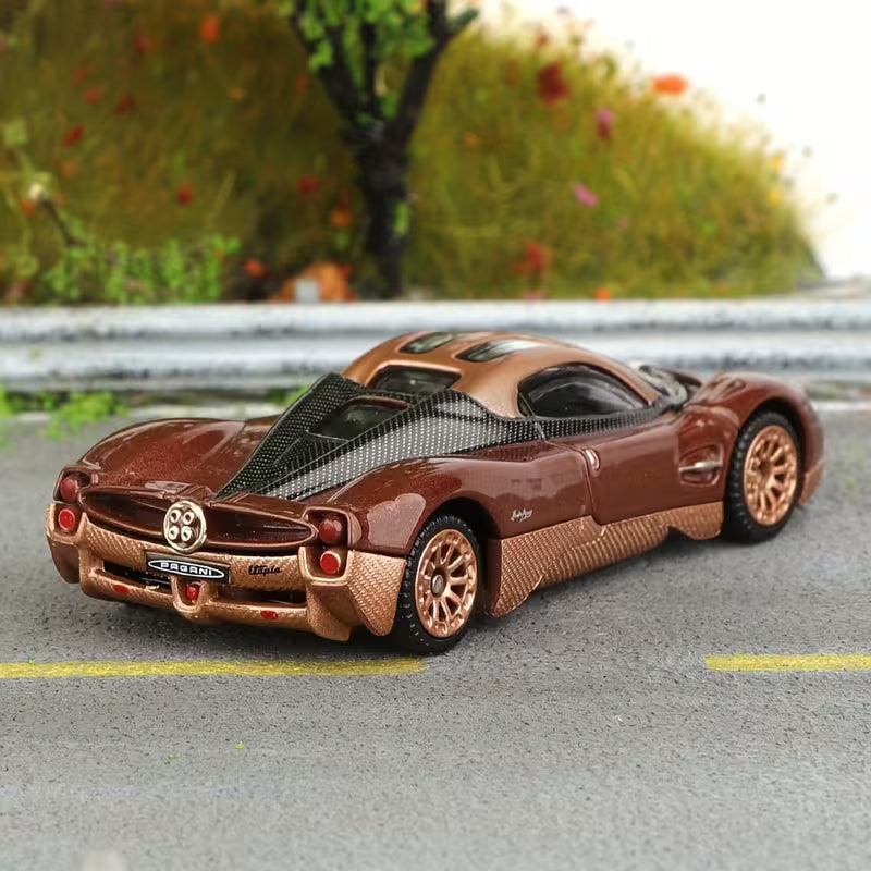 Scale 1 : 64 CCA Pagani Utopia Diecast Metal Model Car