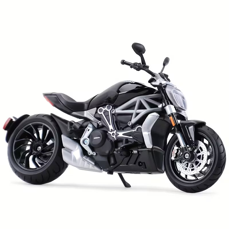 Maisto - 1 : 12 Diecast Scale Model - Official Licensed Product - Ducati X Diavel S