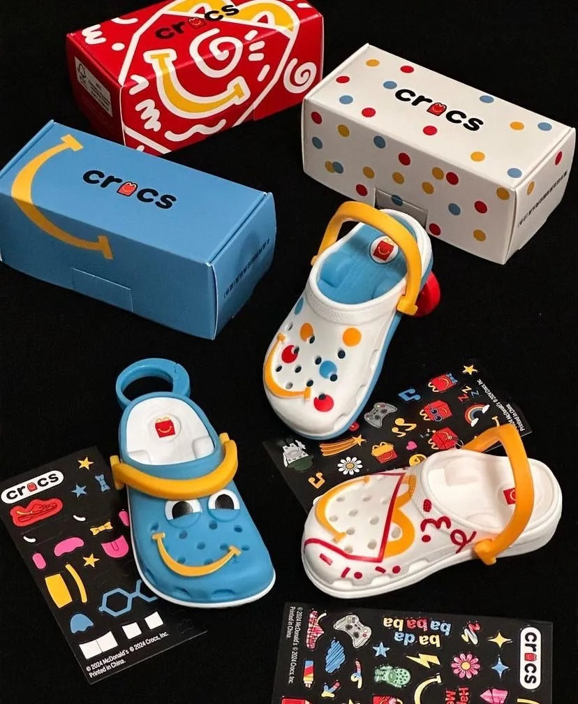 Crocs Miniature Showpiece (Random Design Will Be Brovided)