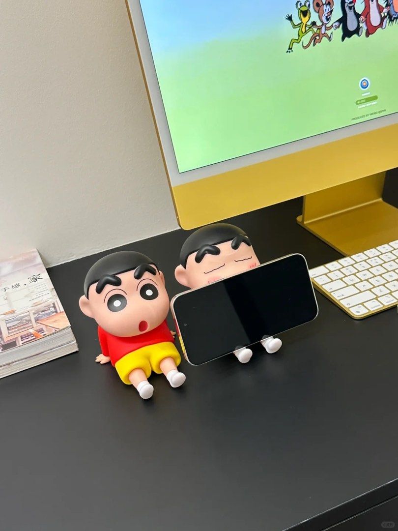 Premium quality Shinchan Self-Sitting Mobile Stand (Choose From Drop Down Menu)