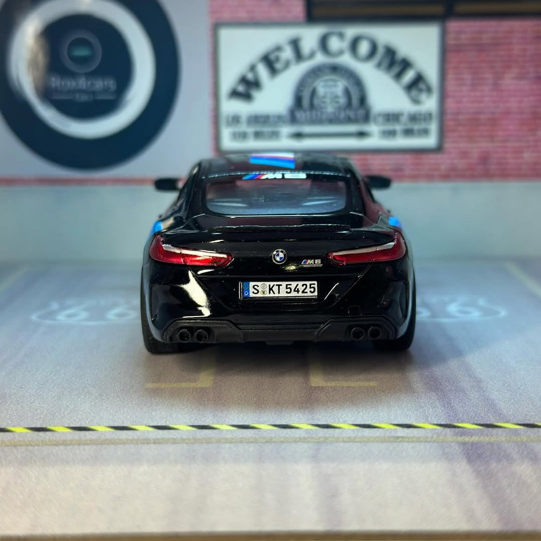 Kinsmart Metal Scale 1 : 38 Diecast Scale Model with Openable Doors and Pull Back Action - BMW M8 Competion Coupe Livery Edition