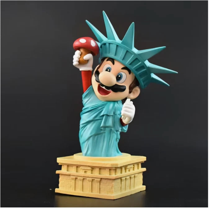 Super Mario - Statue Of Liberty Cosplay Collectable Figure - 20 cm