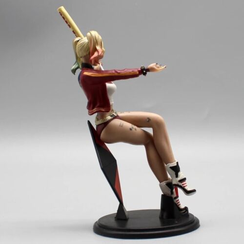Suicide Squad - Harley Quinn Sitting Figure -14 cm