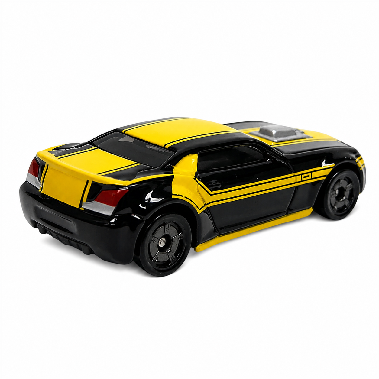 Takara Tomy Dream Tomica: Transformers Bumblebee (Exclusive Black Stealth Ver.)