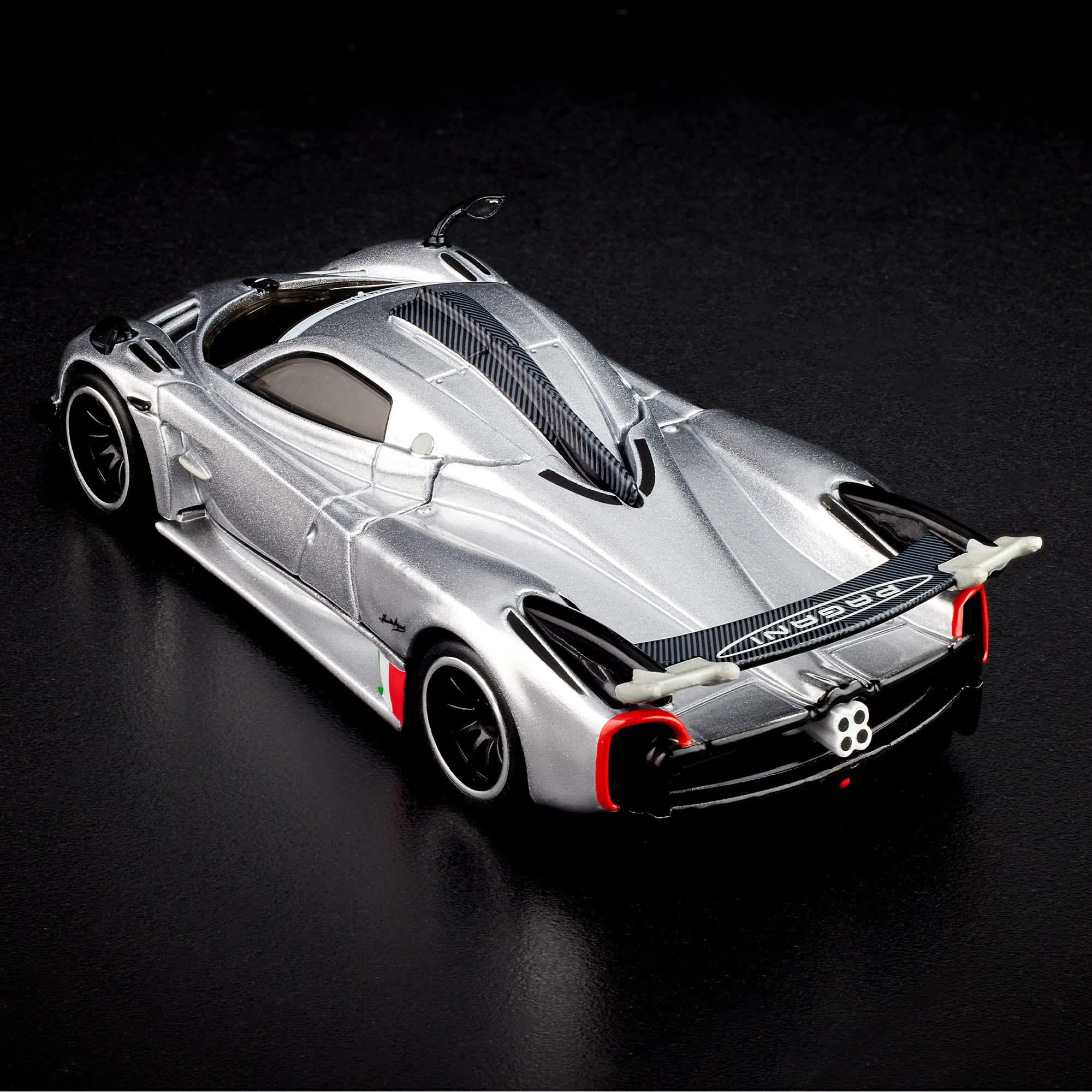 Hot Wheels Scale 1:64 RLC Exclusive ’21 Pagani Huayra R