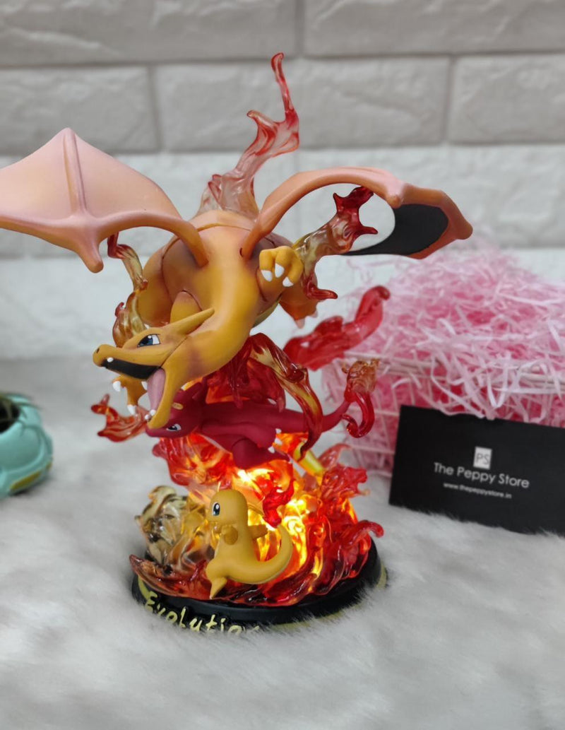 Charizard Collectible Figure 26 cm With Light - ThePeppyStore