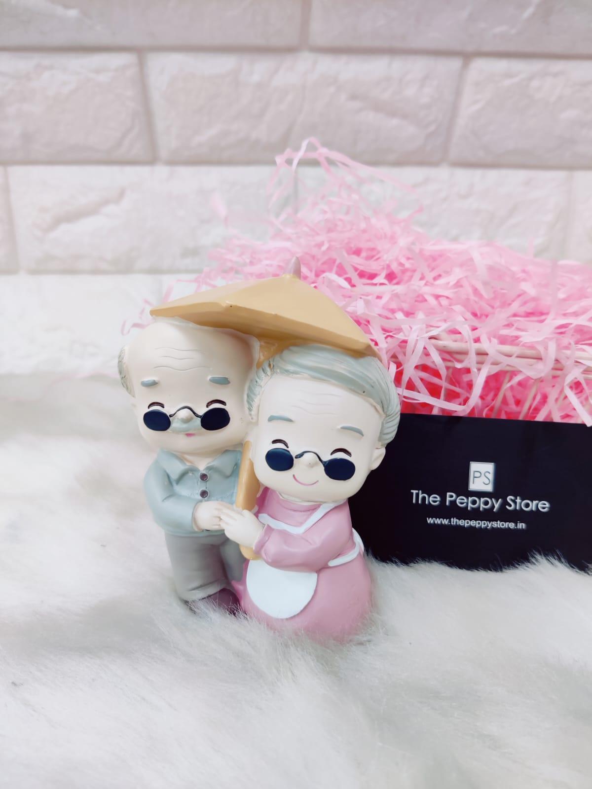 Cute Old Couple Umbrella Figure 12 cm - ThePeppyStore