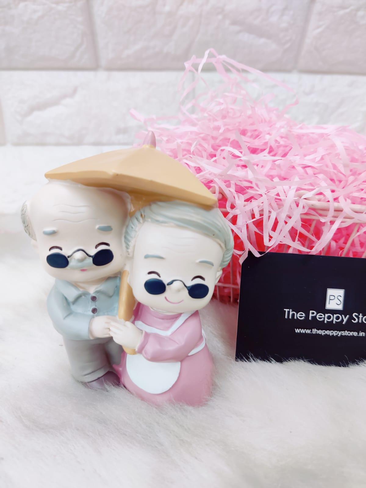 Cute Old Couple Umbrella Figure 12 cm - ThePeppyStore