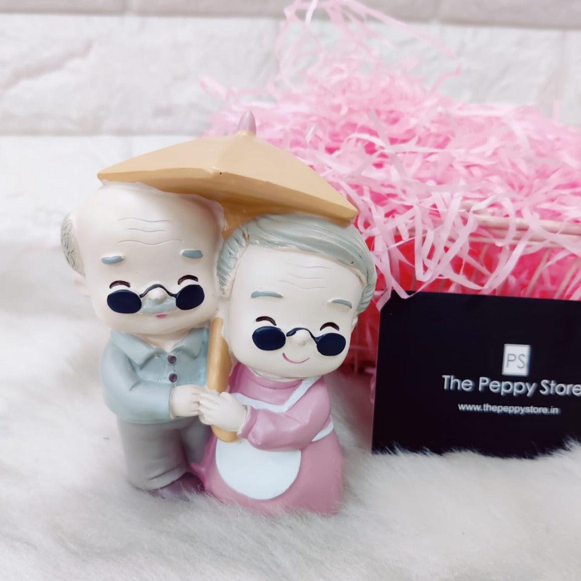 Cute Old Couple Umbrella Figure 12 cm - ThePeppyStore